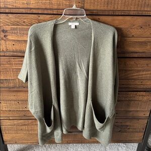 LOFT  XS/S sage green women’s kit wrap / shawl